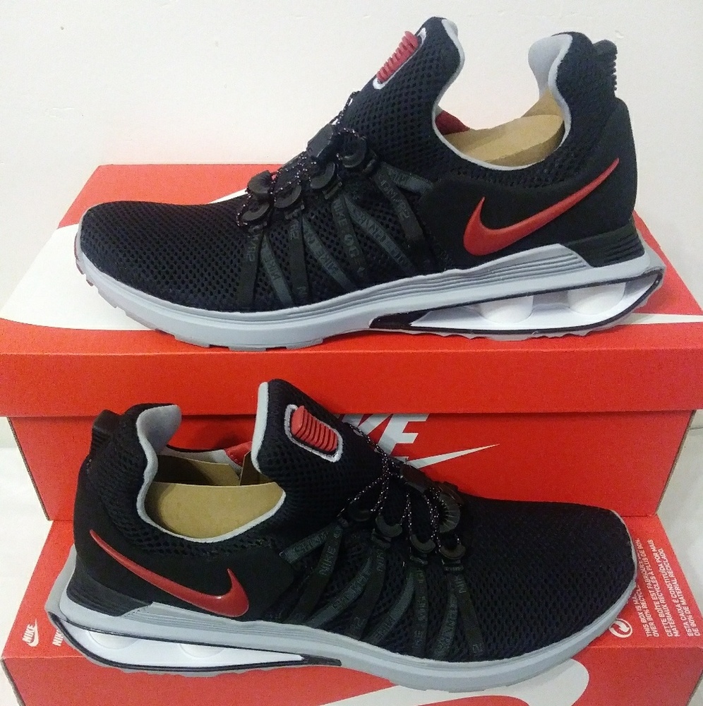 Men's Size 11.5 Nike Shox Gravity